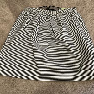 Alice and Olivia skirt in excellent condition